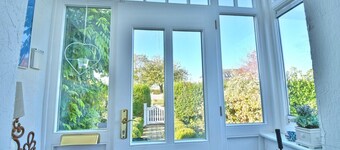 Vacation in a luxurious villa on the Baltic Sea with sauna and fantastic conservatory