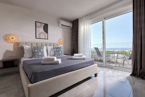 Mila Malia Suites