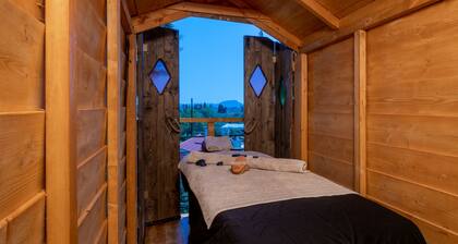 Dorothea-2 bedroom villa private pool & studio