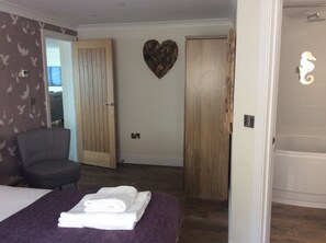 2 Schlafzimmer, Bügeleisen/Bügelbrett, Reisekinderbett, kostenloses WLAN