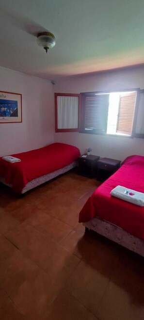 Standaard Twin kamer | Gratis wifi, beddengoed