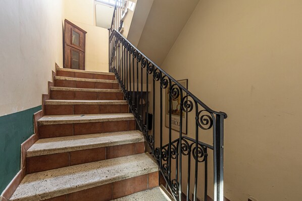 Hallway - Casale Acquasanta (Rome)