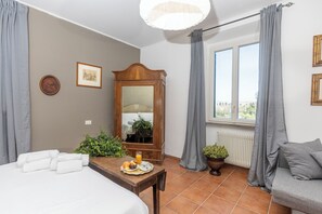 Family Room VARENNE - Casale Acquasanta (Rome)