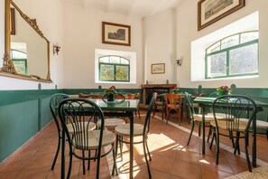 Dining room - Casale Acquasanta (Rome)