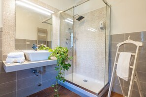 Family Room VARENNE | Bathroom - Casale Acquasanta (Rome)