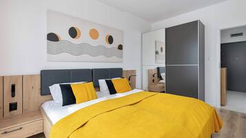 1 habitación, tabla de planchar con plancha, wifi y ropa de cama