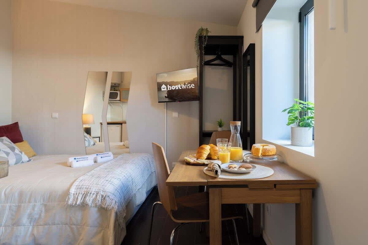 3 chambres, fer et planche à repasser, lit parapluie, Wi-Fi