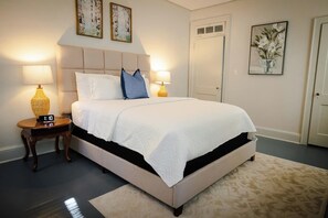 2 chambres, bureau, fer et planche à repasser, Wi-Fi gratuit