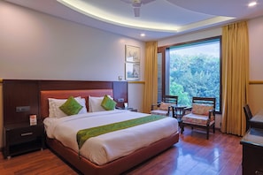 Deluxe Double or Twin Room | Egyptian cotton sheets, premium bedding, Select Comfort beds