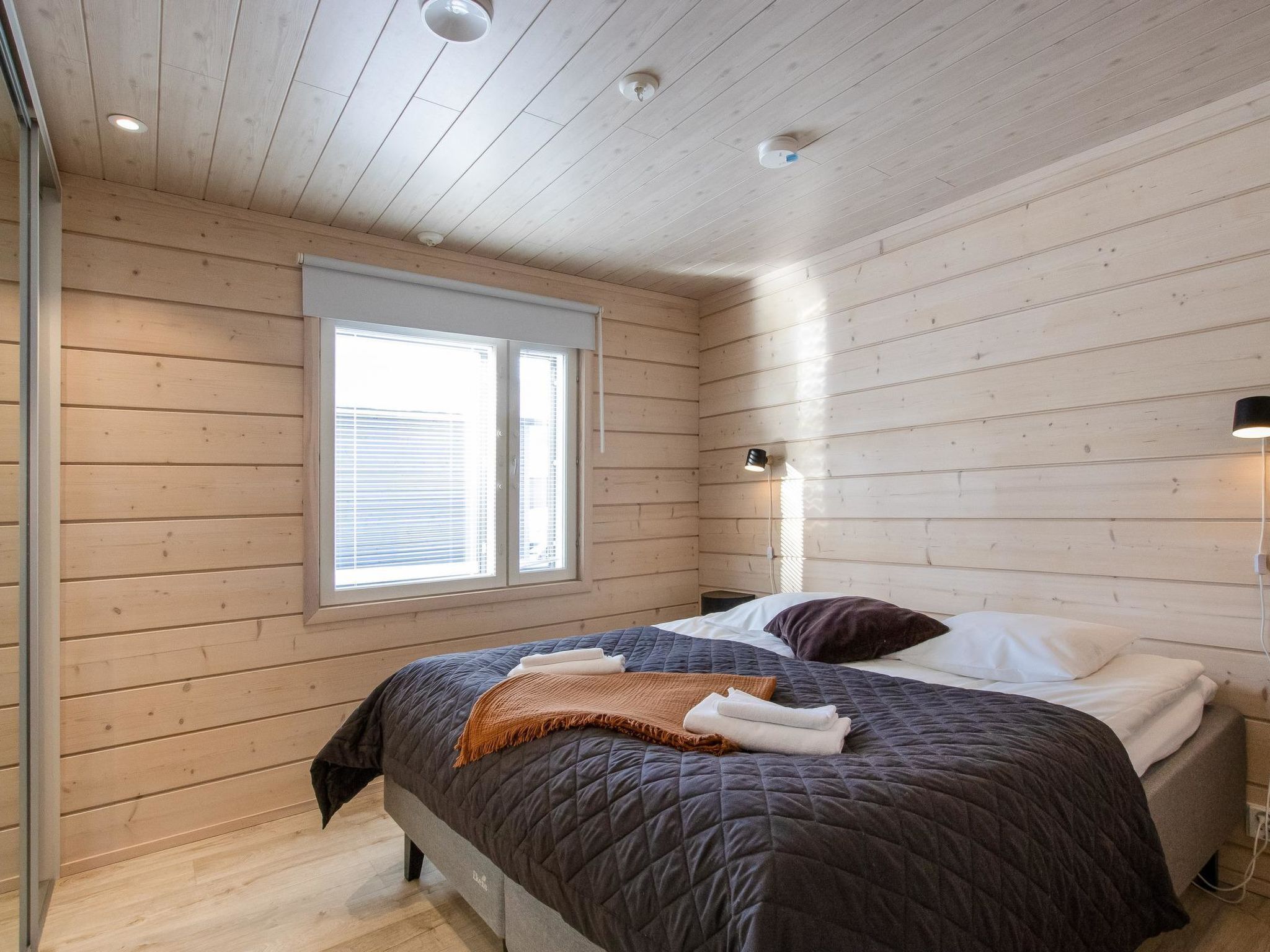 4 Schlafzimmer, Schreibtisch, Internetzugang