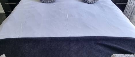 2 Schlafzimmer, Zimmersafe, Bügeleisen/Bügelbrett, kostenloses WLAN