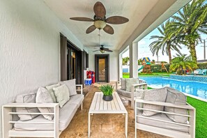 Terrace/patio - 5BR Oasis • Near Hard Rock Stadium / Pool_Spa_BBQ (Miami Gardens)