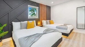 8 habitaciones, escritorio, tabla de planchar con plancha y wifi gratis 