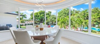 Mega 8BR House, Game Room, Pickleball, Pool & Golf