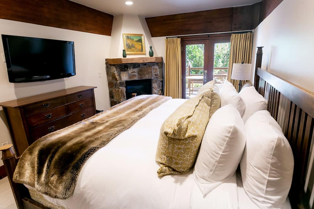 Deluxe King Room With Fireplace Hotel Room by RedAwning