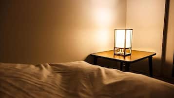 Triple Room | Free WiFi, bed sheets