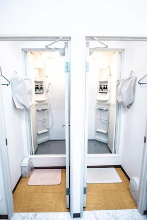 Shower, hair dryer, slippers, bidet - Stay Osaka Namba (Osaka)