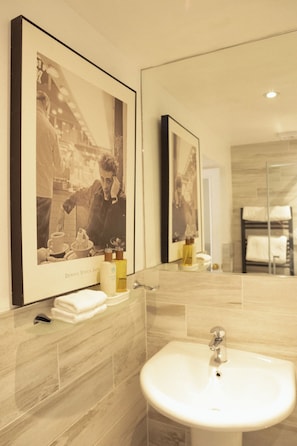 Chambre Supérieure | Salle de bain