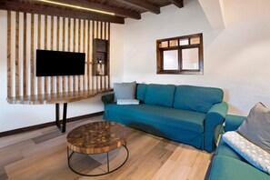 TV, streaming services - Vacation Home "Casa Miranda" with Whirlpool & Wi-Fi (Candelaria)