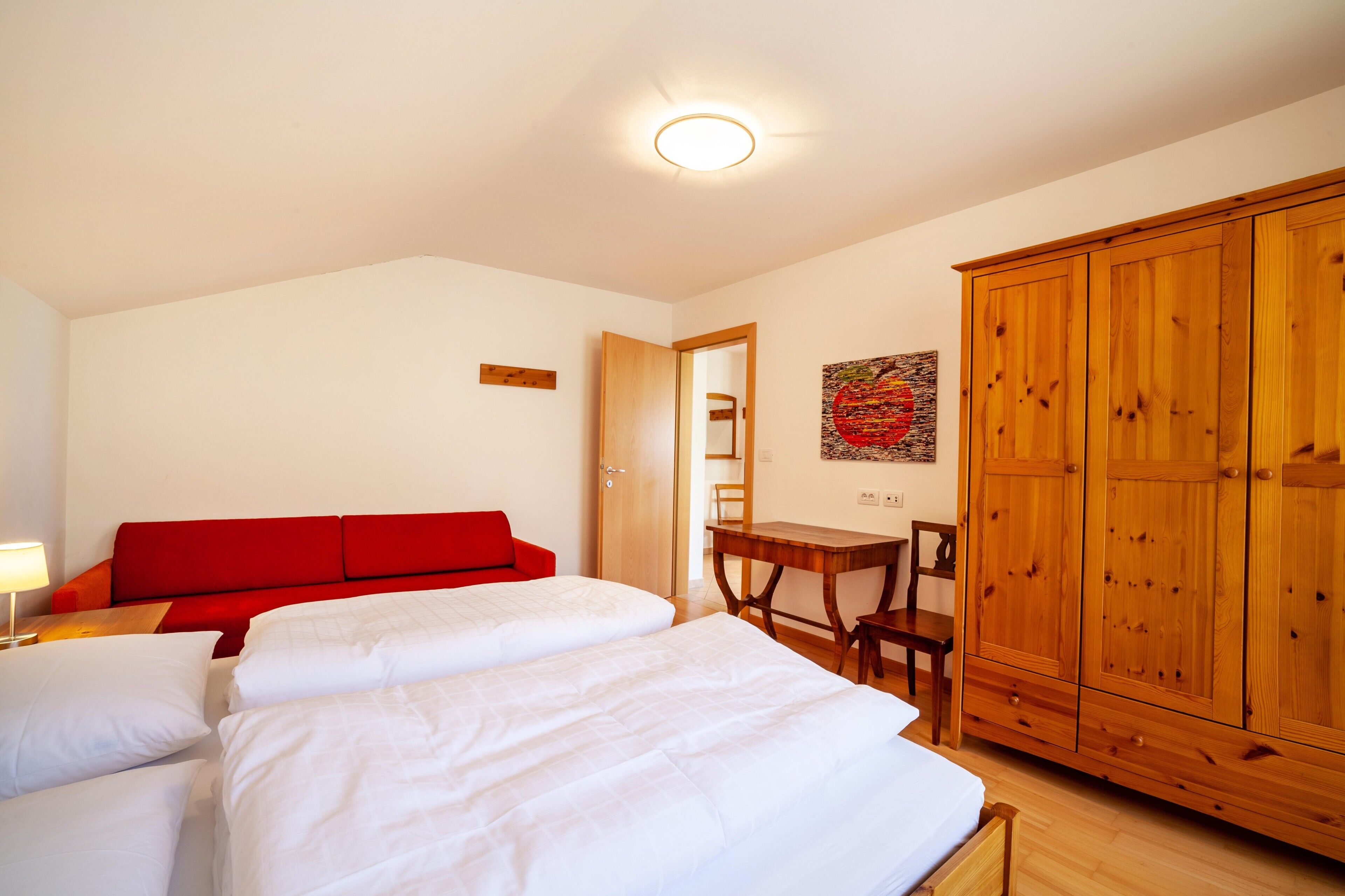 1 室のベッドルーム、WiFi (無料)、ベッドシーツ