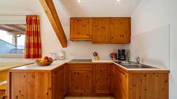 Kühlschrank, Ofen, Herdplatte, Geschirrspüler