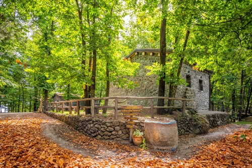 Chalet "Casa U Parmento" dans le parc naturel de l'Etna avec jardin et terrasse