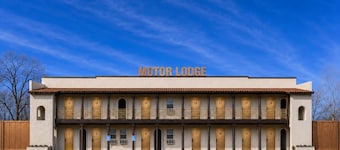 Taos Motor Lodge