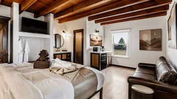 2 Bedroom Kachina Suite | WiFi (free), bed sheets