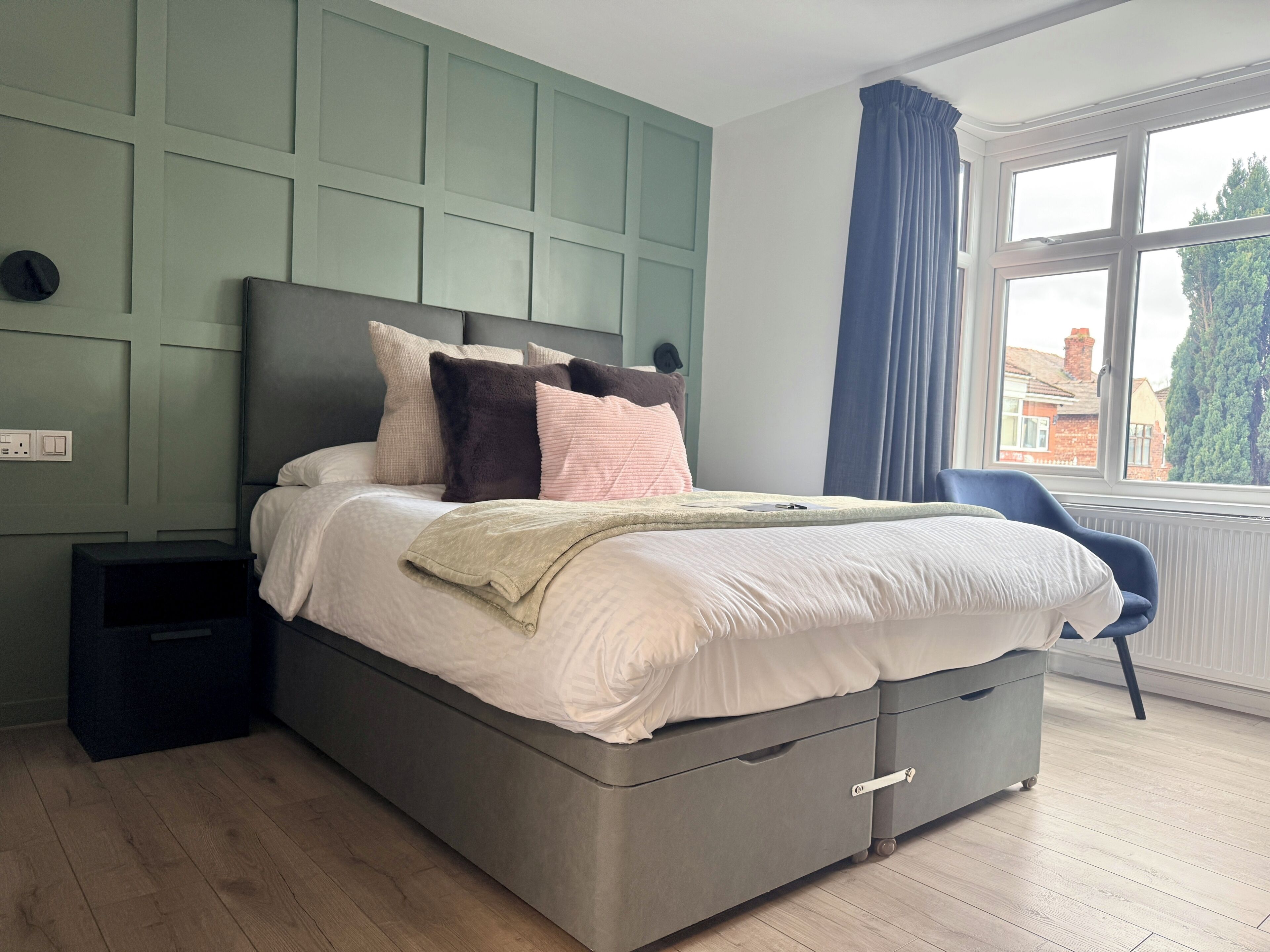 Habitación Deluxe con 1 cama doble o 2 individuales | Ropa de cama de alta calidad y colchones con acolchado adicional