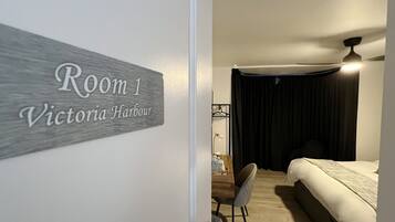 Standard Double Room | Premium bedding, pillowtop beds, free minibar, desk