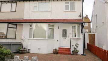 Cottage | Front of property