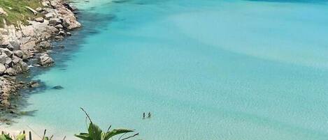 Huoneisto | Ranta | Rannalla, valkoista hiekkaa, rantalentopallomahdollisuus, 10 rantabaaria