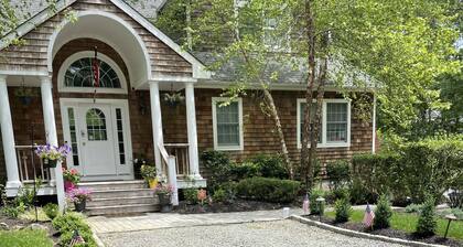 Gorgeous private Hamptons house with pool and volleyball court