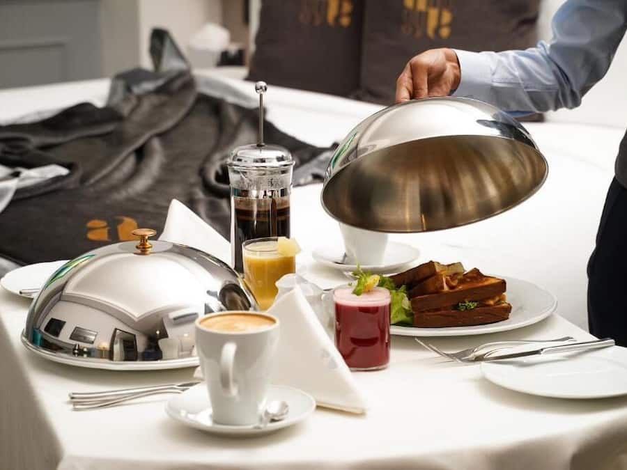 Esmorzar diari continental gratuït