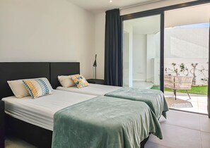 3 chambres, fer et planche à repasser, accès au Wi-Fi (inclus)