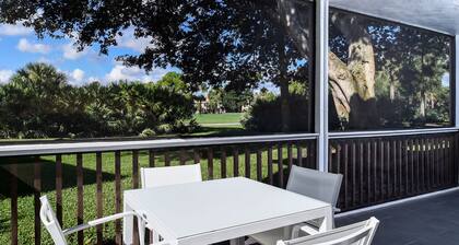 PGA National Private Entrance Condo - Newly Renovated