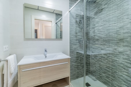 Grand Apartment | Bathroom. Apartamentos San Andrés 13