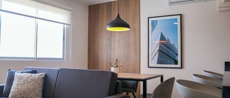 Televisio, työhuone