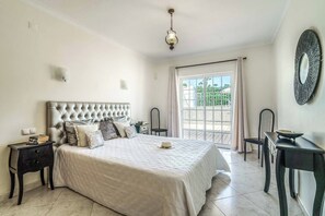 4 quartos, Wi-Fi, roupa de cama