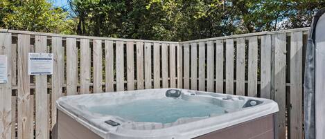 Bain à remous extérieur