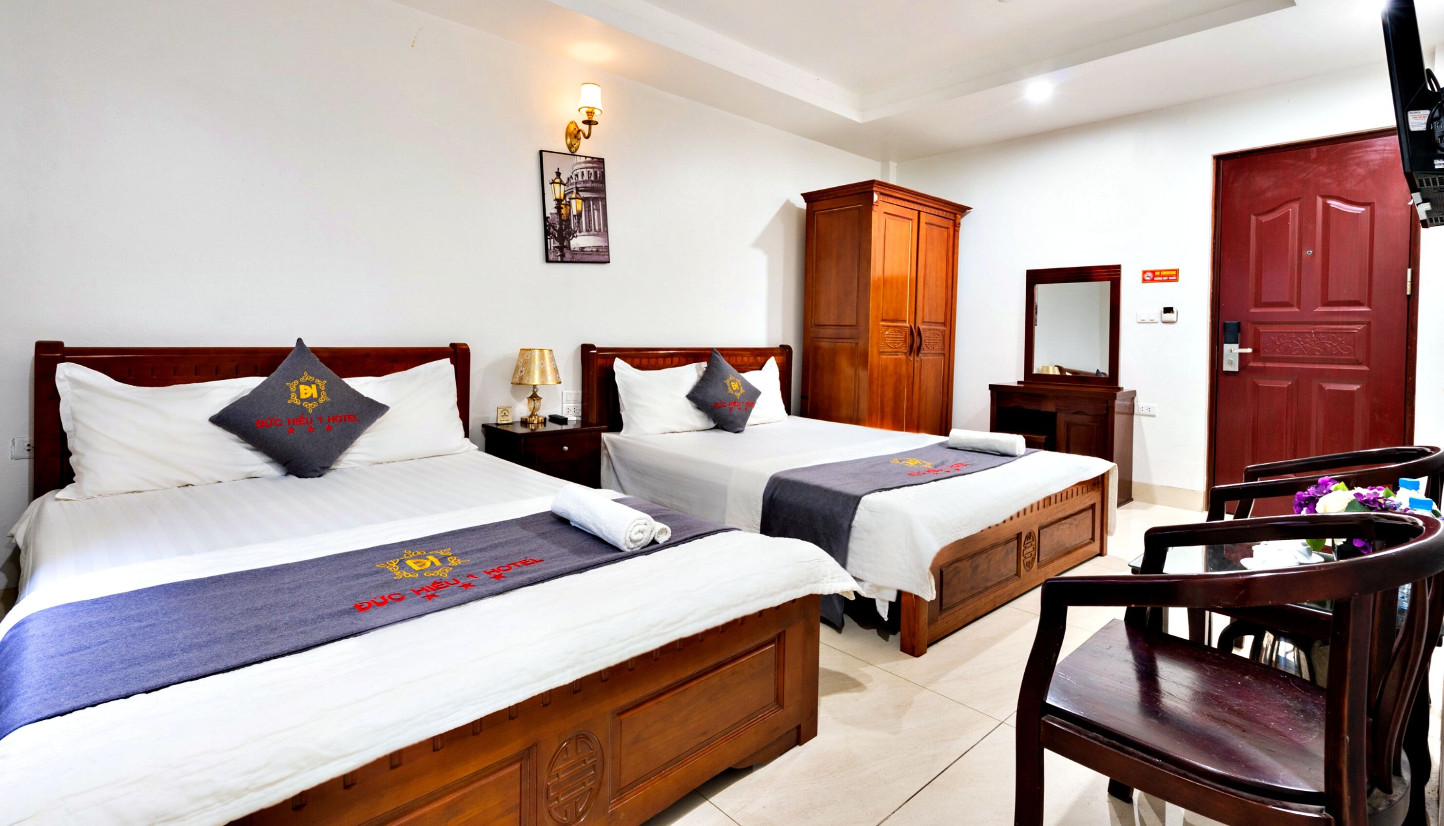 Egyptian cotton sheets, premium bedding, memory foam beds, minibar