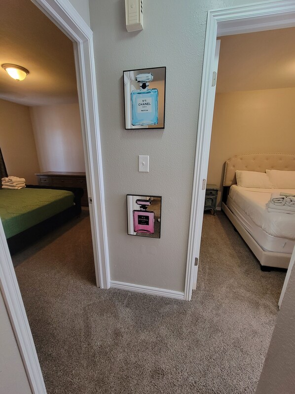 3 habitaciones, tabla de planchar con plancha y wifi 