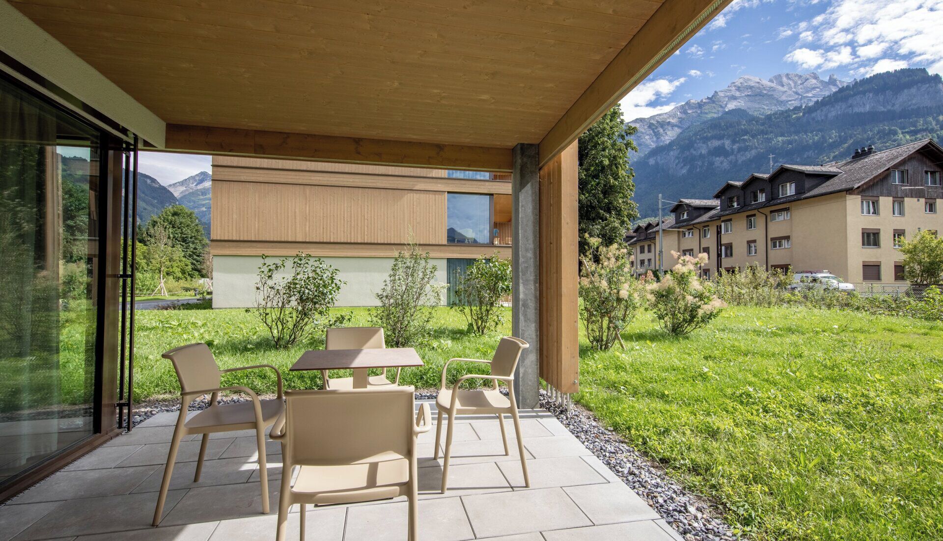 Apartamento standard, 3 quartos | Terraço/pátio