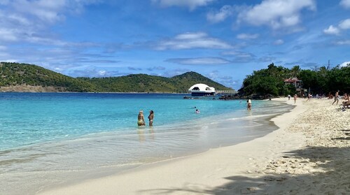 New listing! Easy walk to 3 separate Beaches, Pool, and multiple Restaurants!