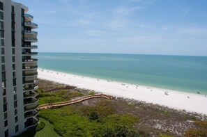 Immagine non classificata, 2 di 25, pulsante