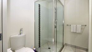 Shower - Where bush meets the sea (Bargara)