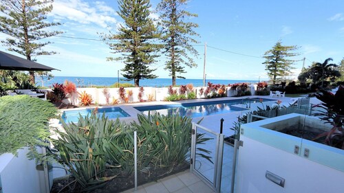 C Bargara Unit 101 Ocean Front