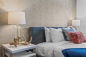 3 chambres, bureau, fer et planche à repasser, accès au Wi-Fi (inclus)