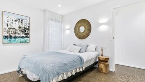 4 habitaciones, tabla de planchar con plancha y wifi gratis 