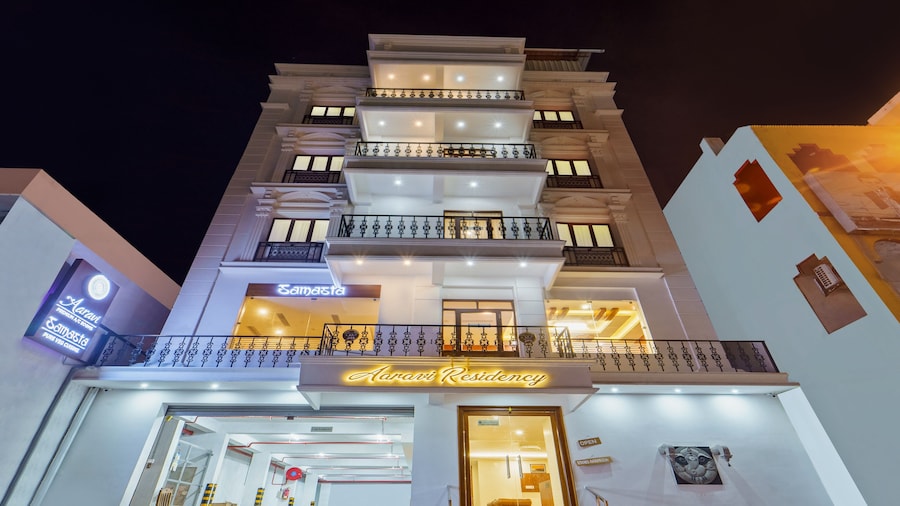 Treebo Aaravi Residency, 800 Mtrs From Promenade Beach